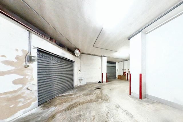 Garage in vendita