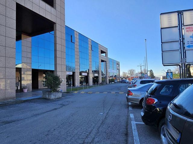 #24248 AFFITTO MULTICENTER: disponibili spazi direzionali/commerciali in vendita - foto 1