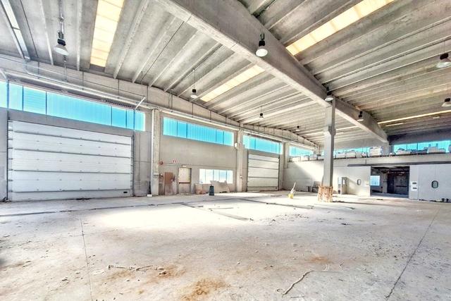 #2537284 Capannone artigianale con uffici e soppalco in vendita - foto 2