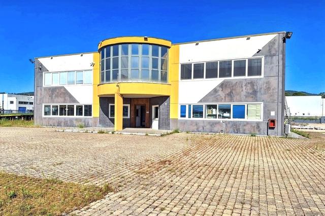 #2522004 Edificio artigianale con uffici e area edificabile in vendita - foto 1