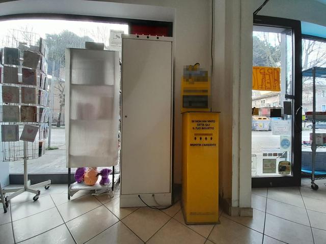 Negozi in vendita