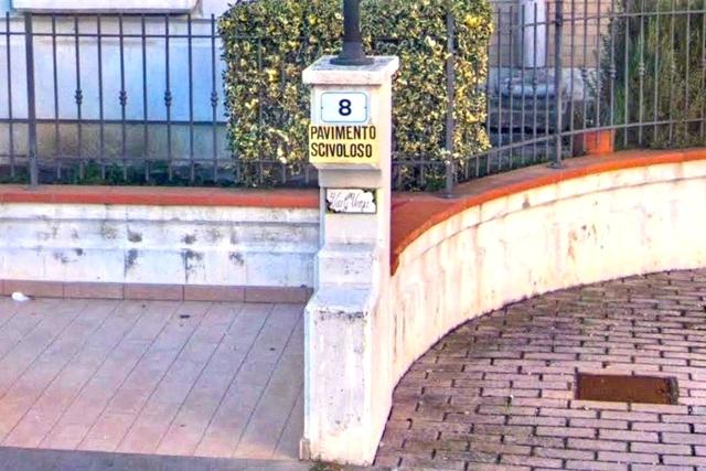 Posti auto in vendita
