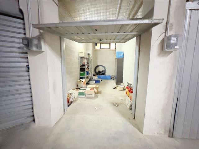 Garage in vendita