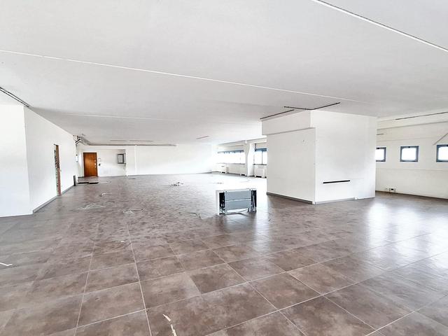 #23384 Ufficio e laboratorio adiacenti in complesso commerciale in vendita - foto 14
