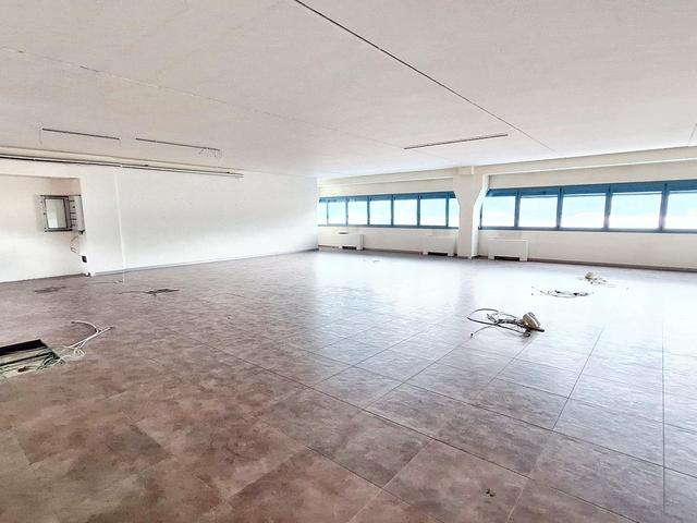 #23384 Ufficio e laboratorio adiacenti in complesso commerciale in vendita - foto 5
