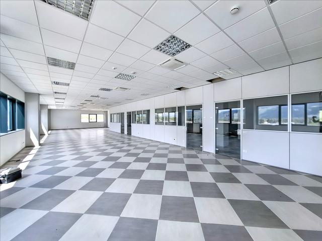 Edifici direzionali in vendita