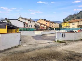 Posti auto in vendita