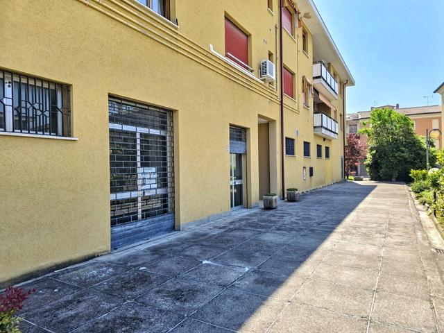 #2536636 Locale commerciale con magazzino in vendita - foto 8