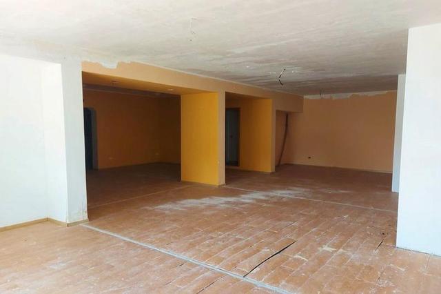 #14699 Negozio seminterrato con zona parcheggio in vendita - foto 16
