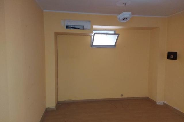 #14699 Negozio seminterrato con zona parcheggio in vendita - foto 4