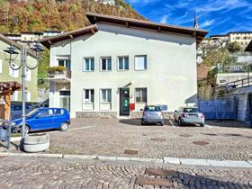 Uffici entro 500 mq in vendita