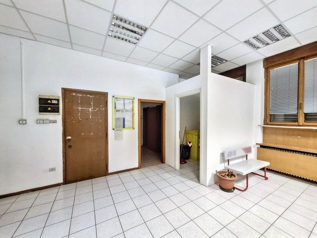 #2536638 Ufficio al piano terra in vendita - foto 9