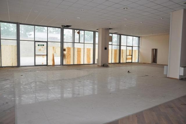 #14775 Ampio salone espositivo e aree urbane in vendita - foto 12
