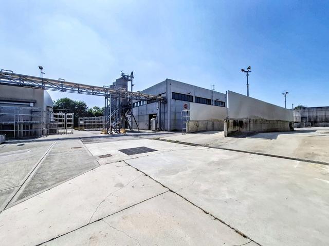 #2536471 Complesso aziendale destinato alla macellazione di suini in vendita - foto 12