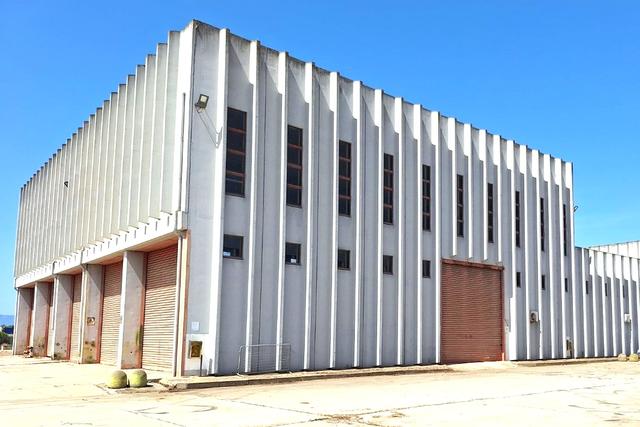 #2639047 Officina meccanica (sub 18) in zona artigianale in vendita - foto 1