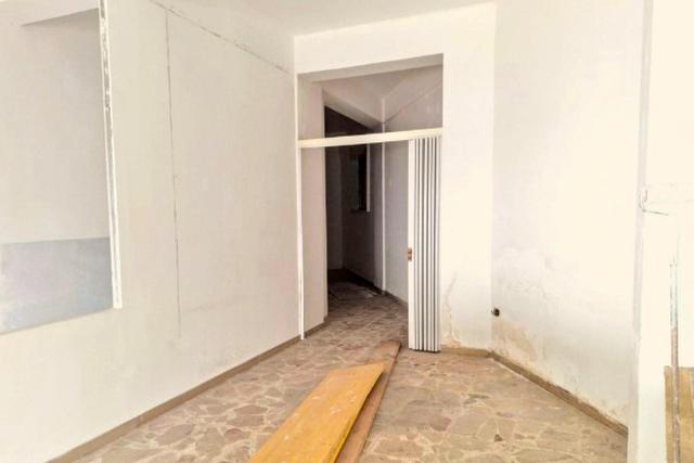 #25523 Ambienti direzionali al piano terra con portico in vendita - foto 11