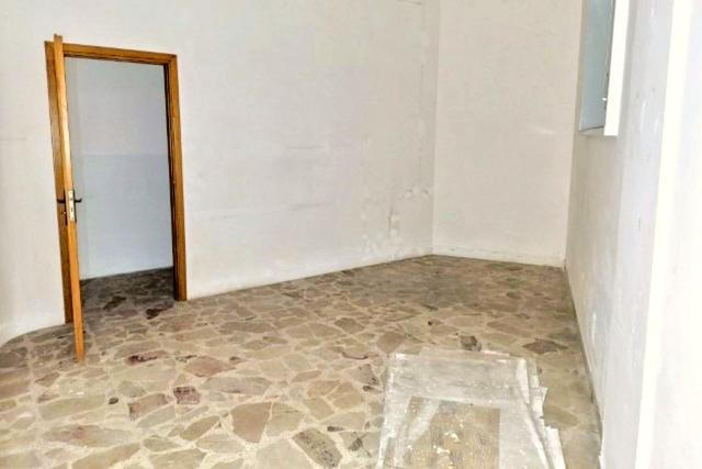 #25523 Ambienti direzionali al piano terra con portico in vendita - foto 13