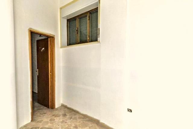 #25523 Ambienti direzionali al piano terra con portico in vendita - foto 5