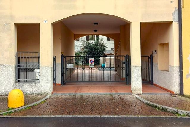 Posti auto in vendita