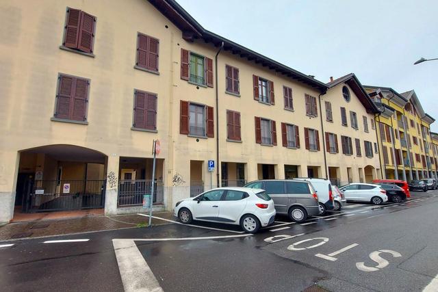 Posti auto in vendita