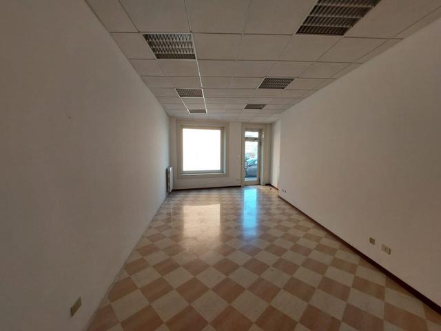 #2536007 Negozio in centro storico in vendita - foto 6