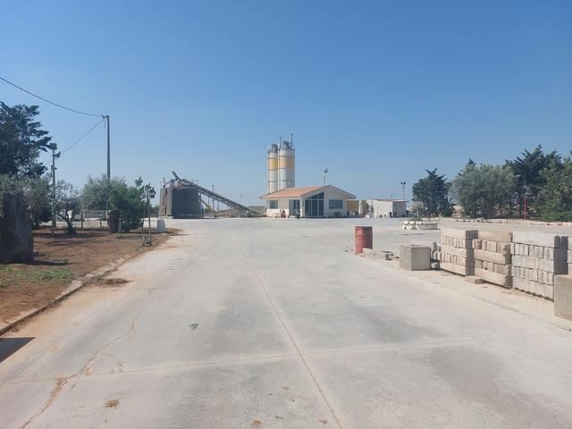 Stabilimenti produttivi in vendita
