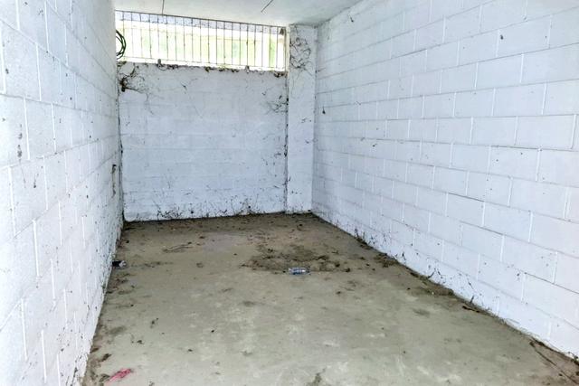 Garage in vendita