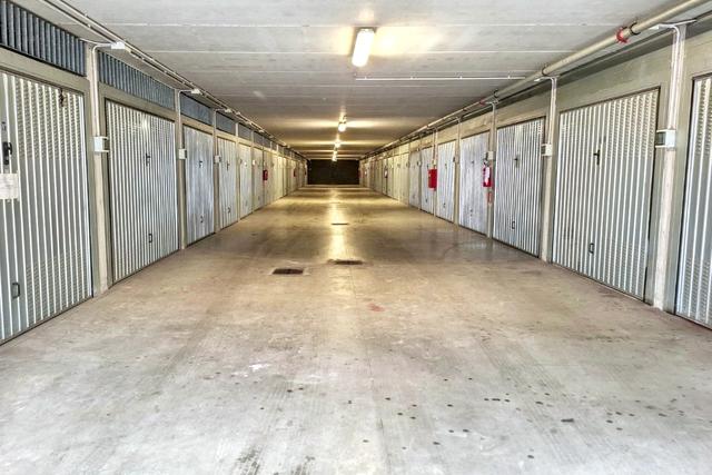 Garage in vendita