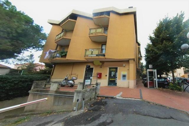 Negozi in vendita