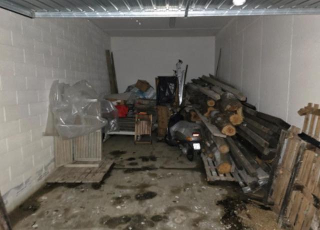 Garage in vendita