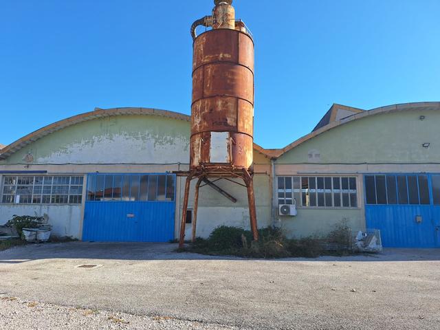 Stabilimenti produttivi in vendita