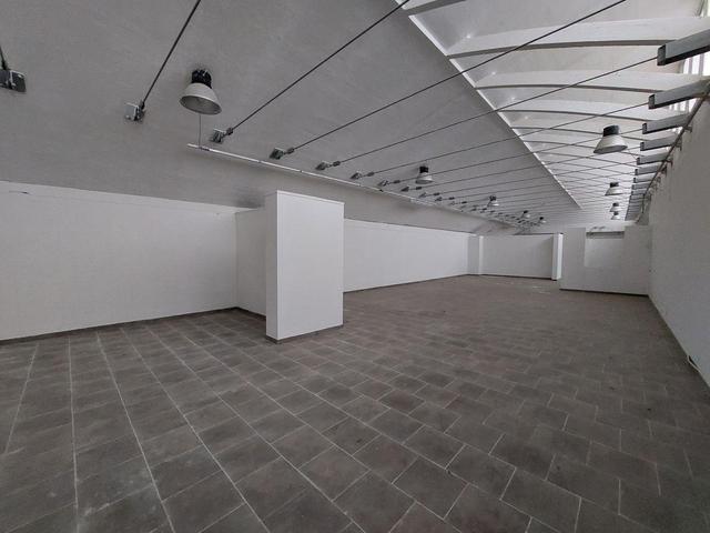 #24988 Fabbricato commerciale su due livelli in vendita - foto 4
