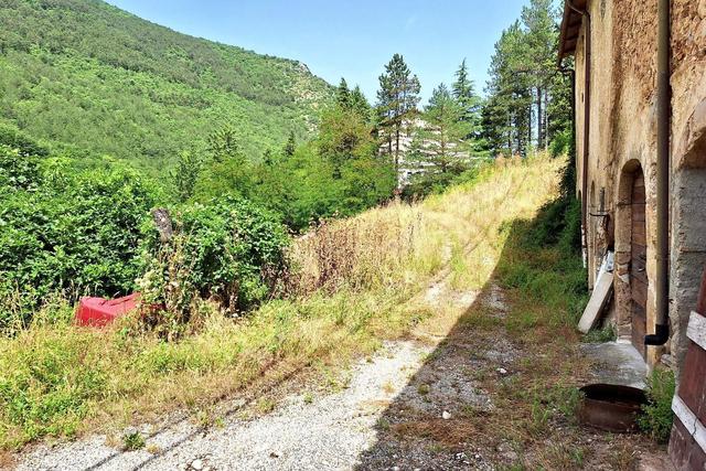 Magazzini in vendita