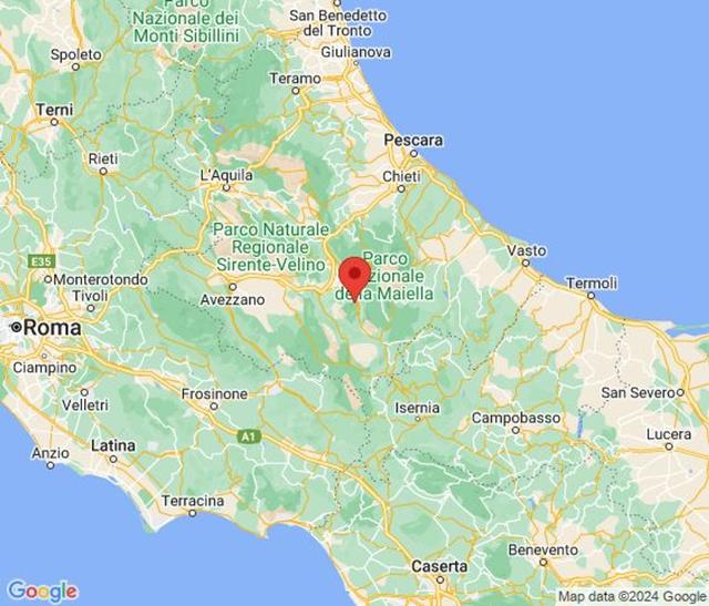 Magazzini in vendita