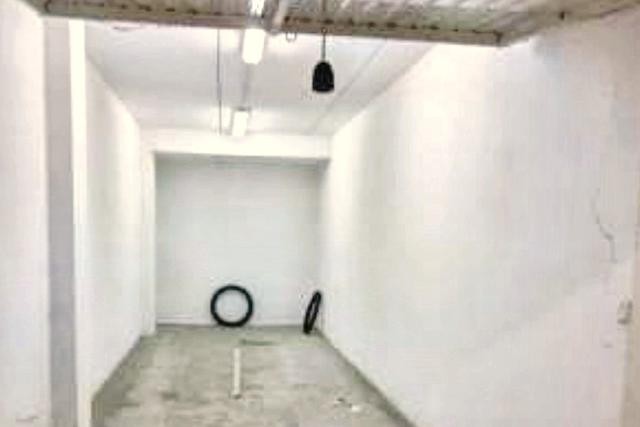 Garage in vendita